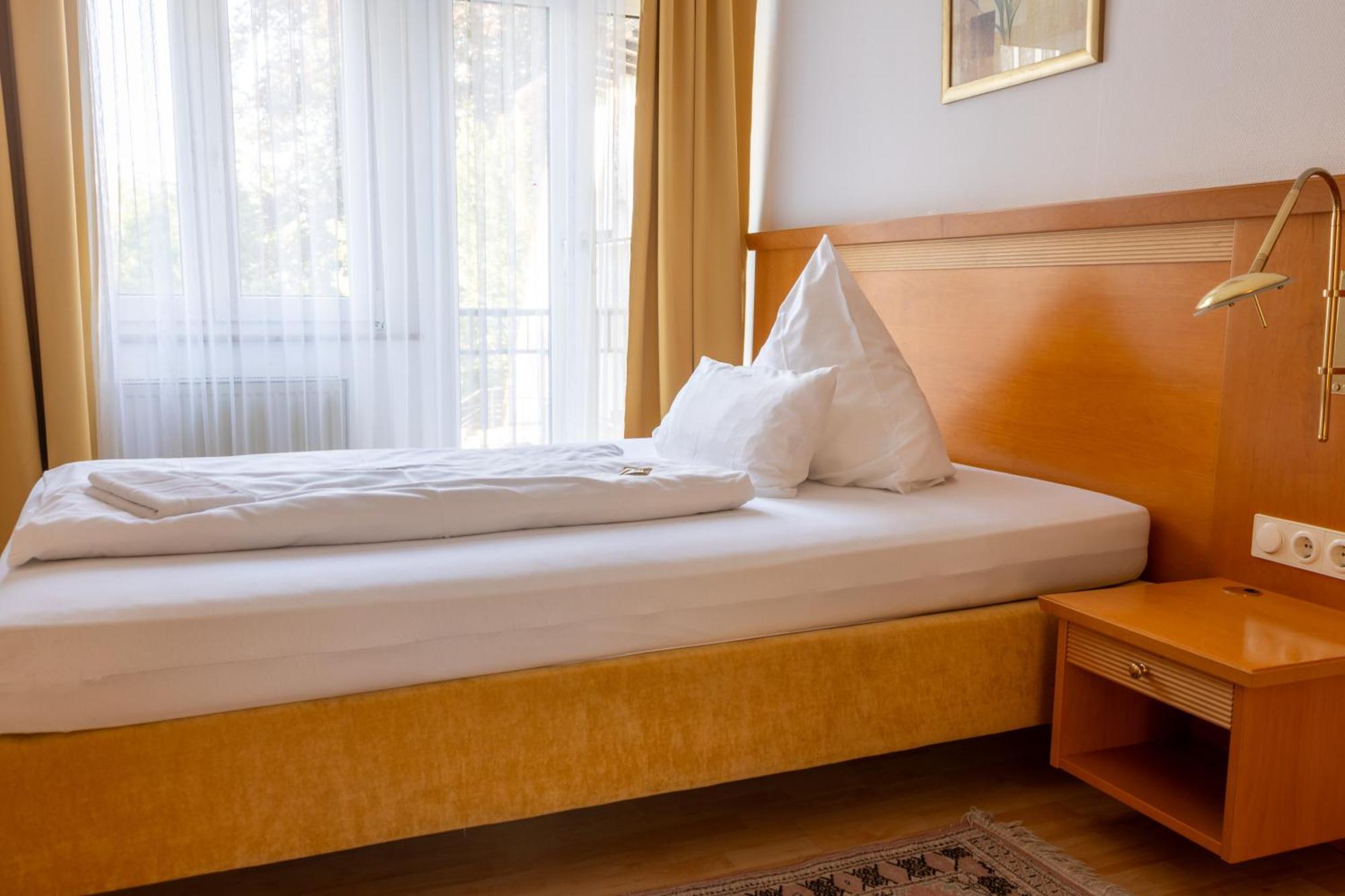 Hotel Weisses Haus Bad Kissingen Dış mekan fotoğraf