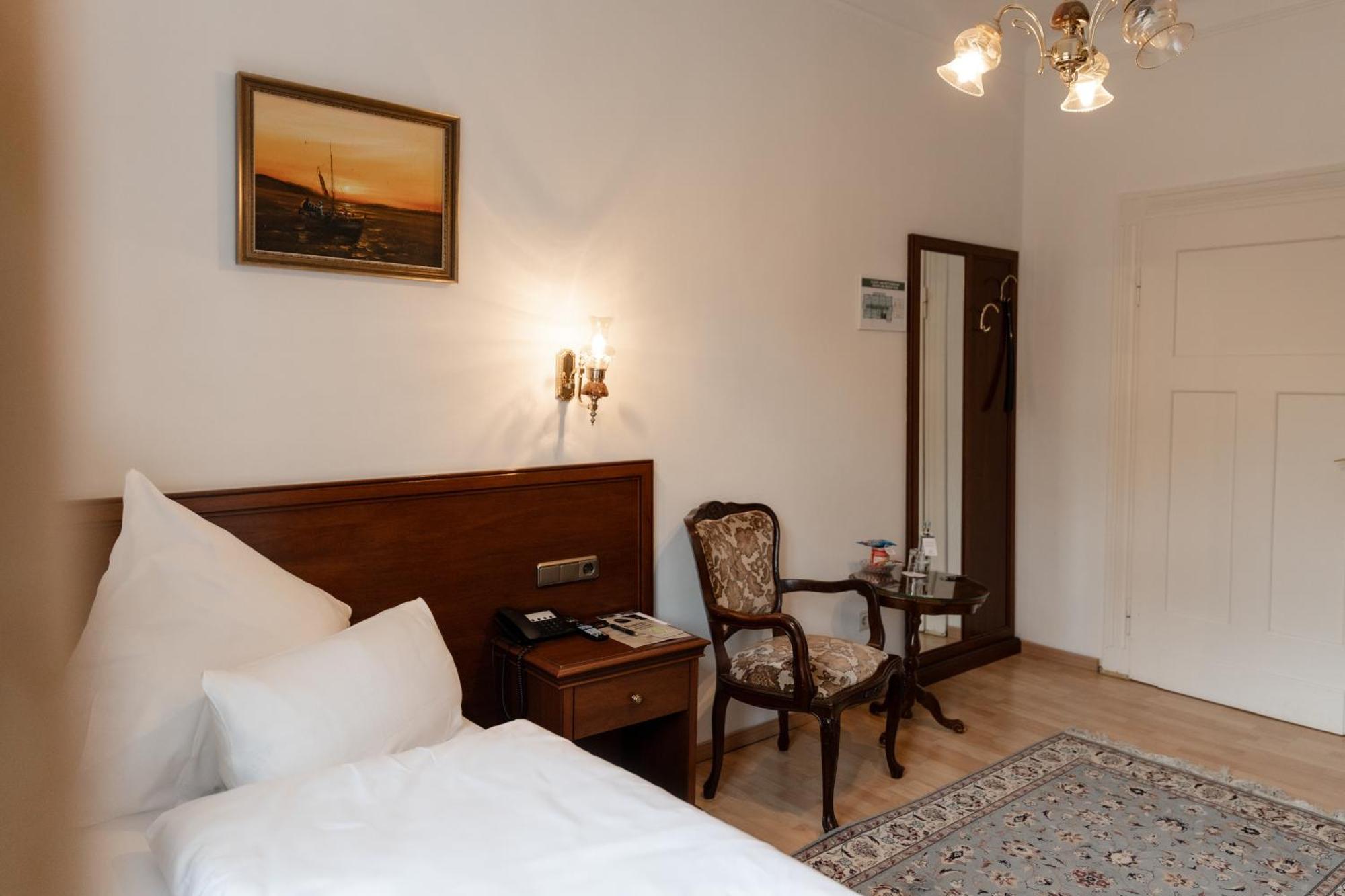 Hotel Weisses Haus Bad Kissingen Dış mekan fotoğraf