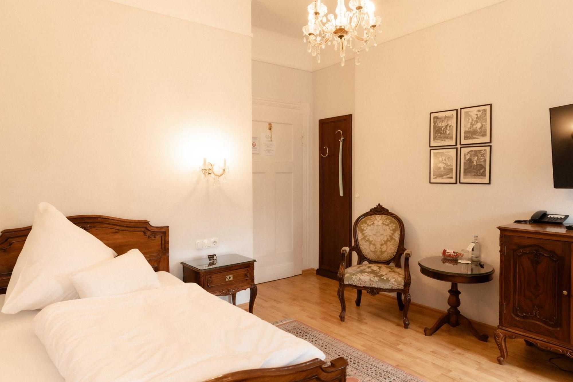 Hotel Weisses Haus Bad Kissingen Dış mekan fotoğraf