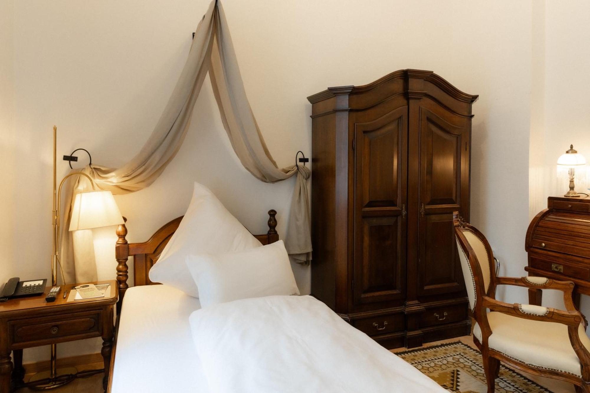 Hotel Weisses Haus Bad Kissingen Dış mekan fotoğraf